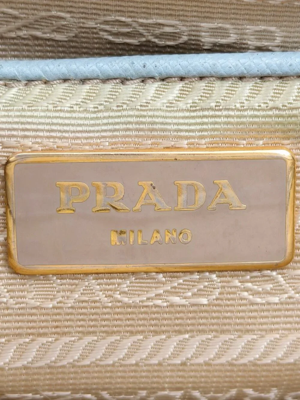 Prada measurements approx